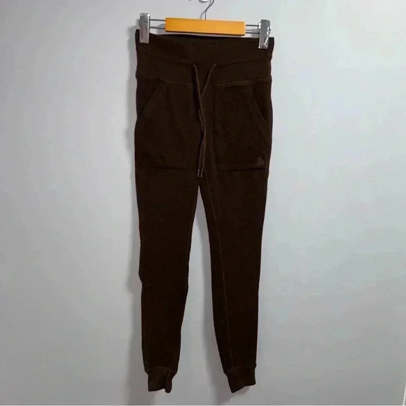 Kuwallatee Joggers - Picture 1 of 6